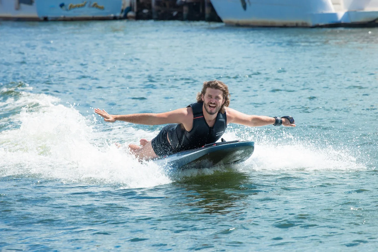 Awake RÄVIK Explore thumbnail 5