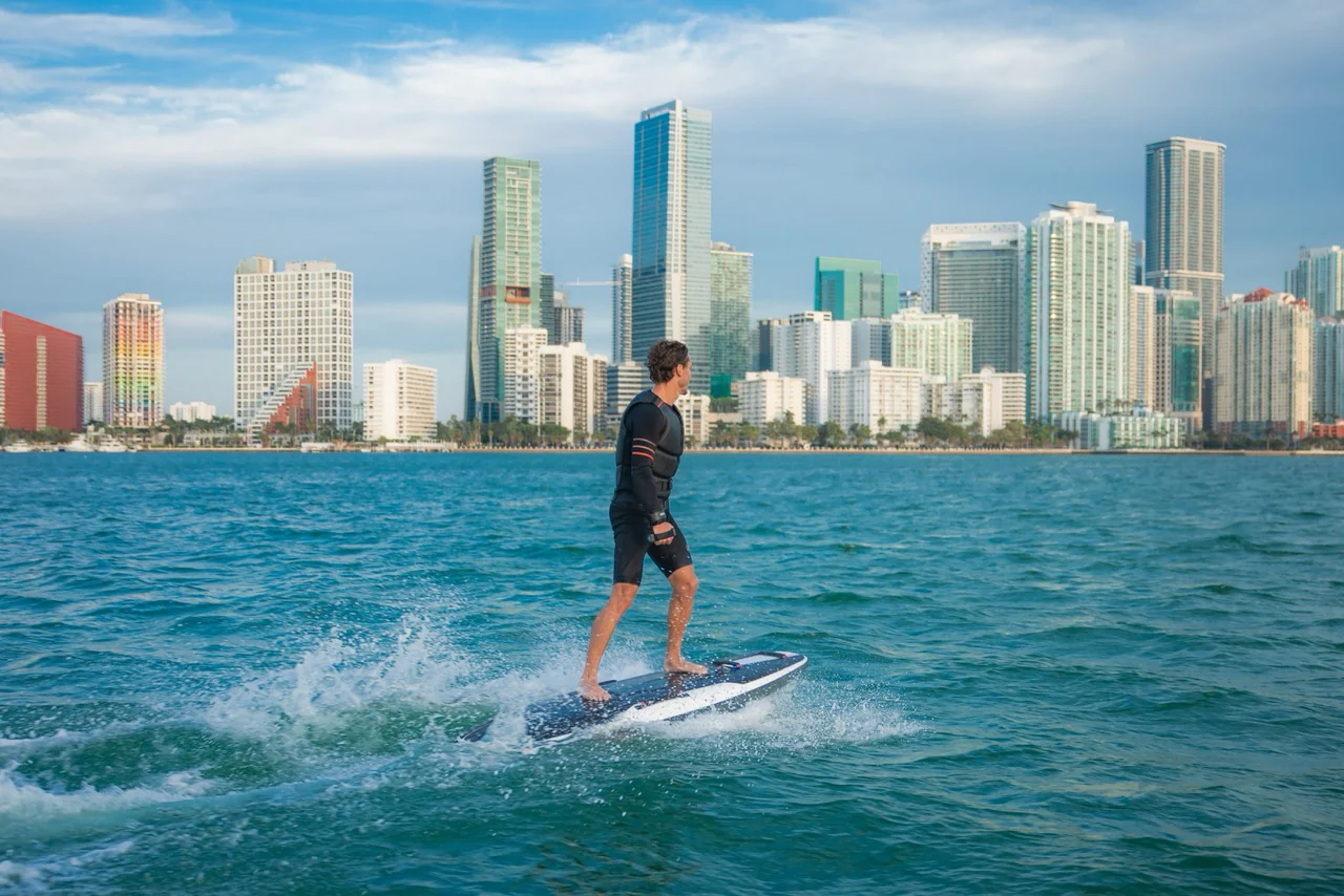 Awake RÄVIK Explore thumbnail 4