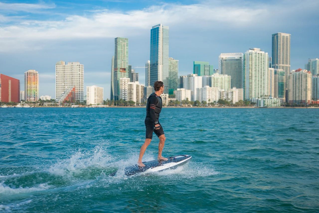 Awake RÄVIK Explore lifestyle